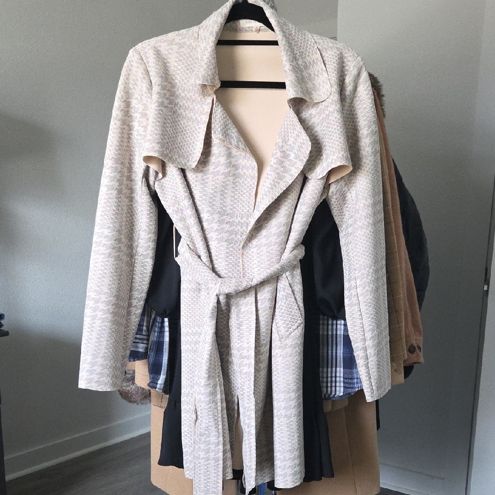 Solitaire Light Beige Trench Coat with Waist Tie